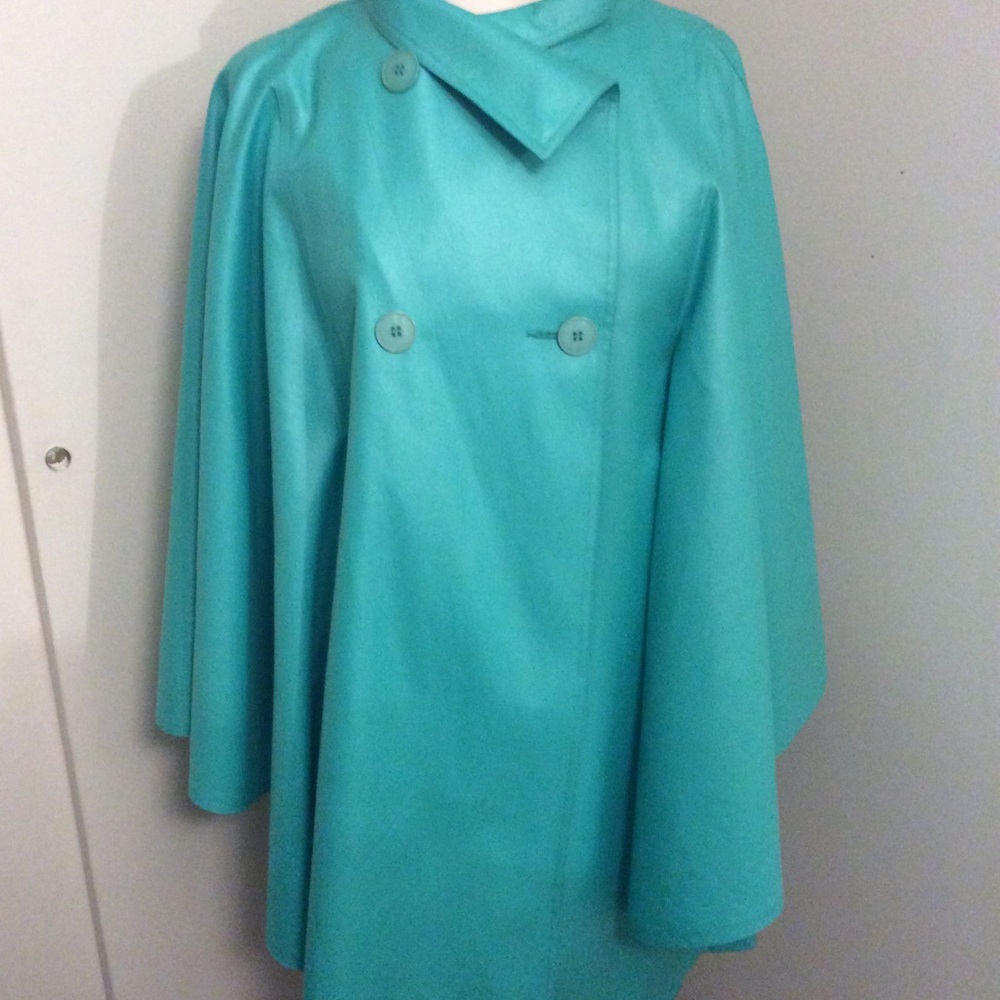 VINTAGE Sherwood Cape (NEW PRICE) with Vintage Purse